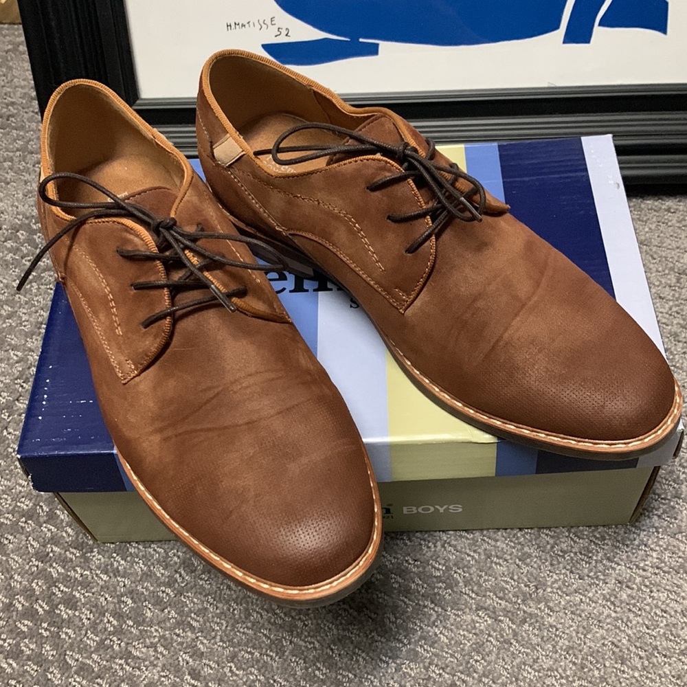 Boys Dress Shoes. Faux suede. Excellent condition. Worn 1x. 👞